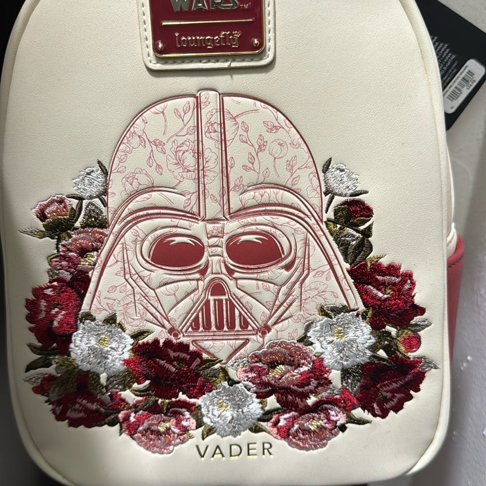 New loungefly darth vader backpack